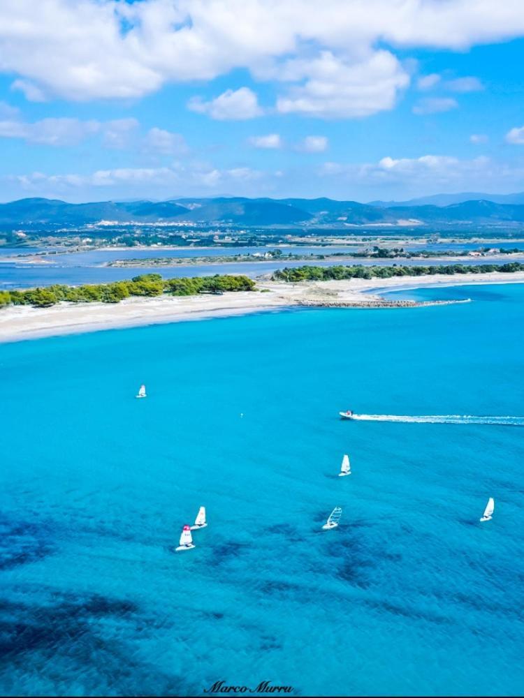 Case Vacanze "Bianco Mare" Porto Pino Exterior foto