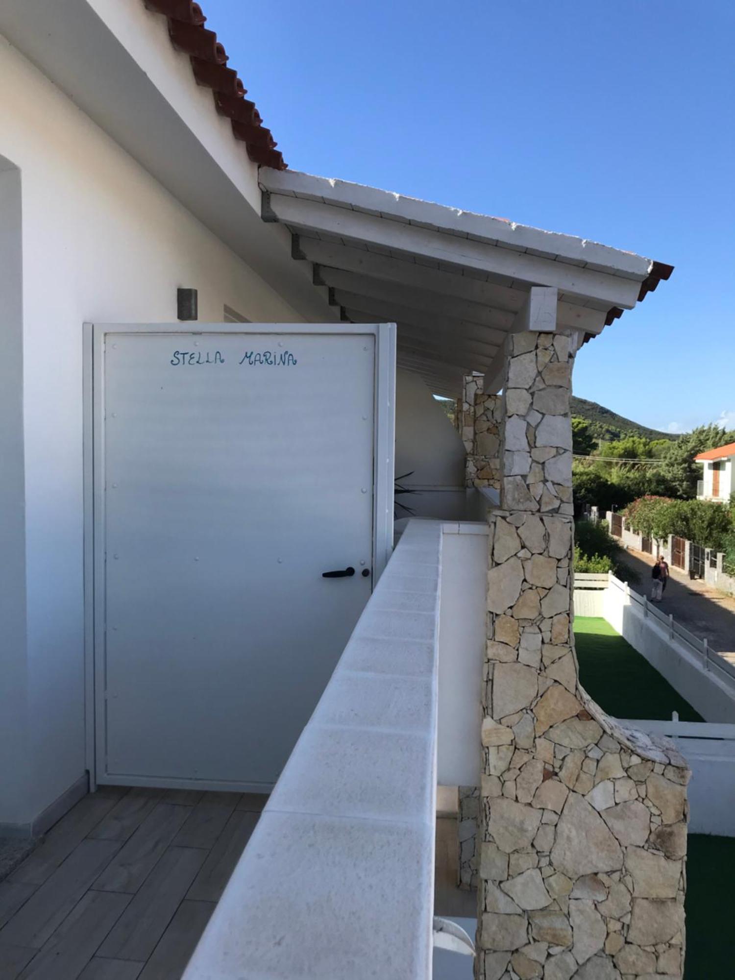 Case Vacanze "Bianco Mare" Porto Pino Exterior foto