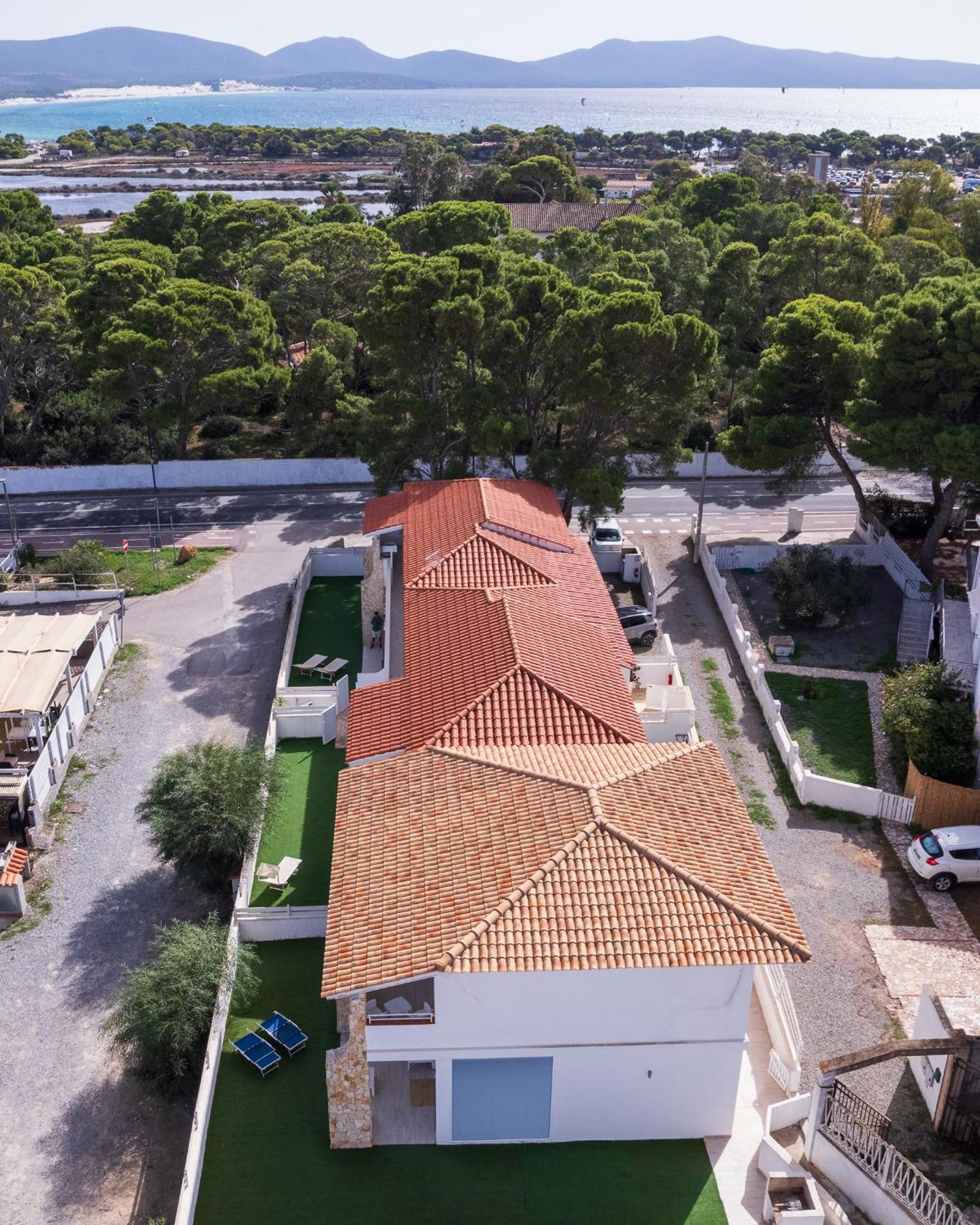 Case Vacanze "Bianco Mare" Porto Pino Exterior foto