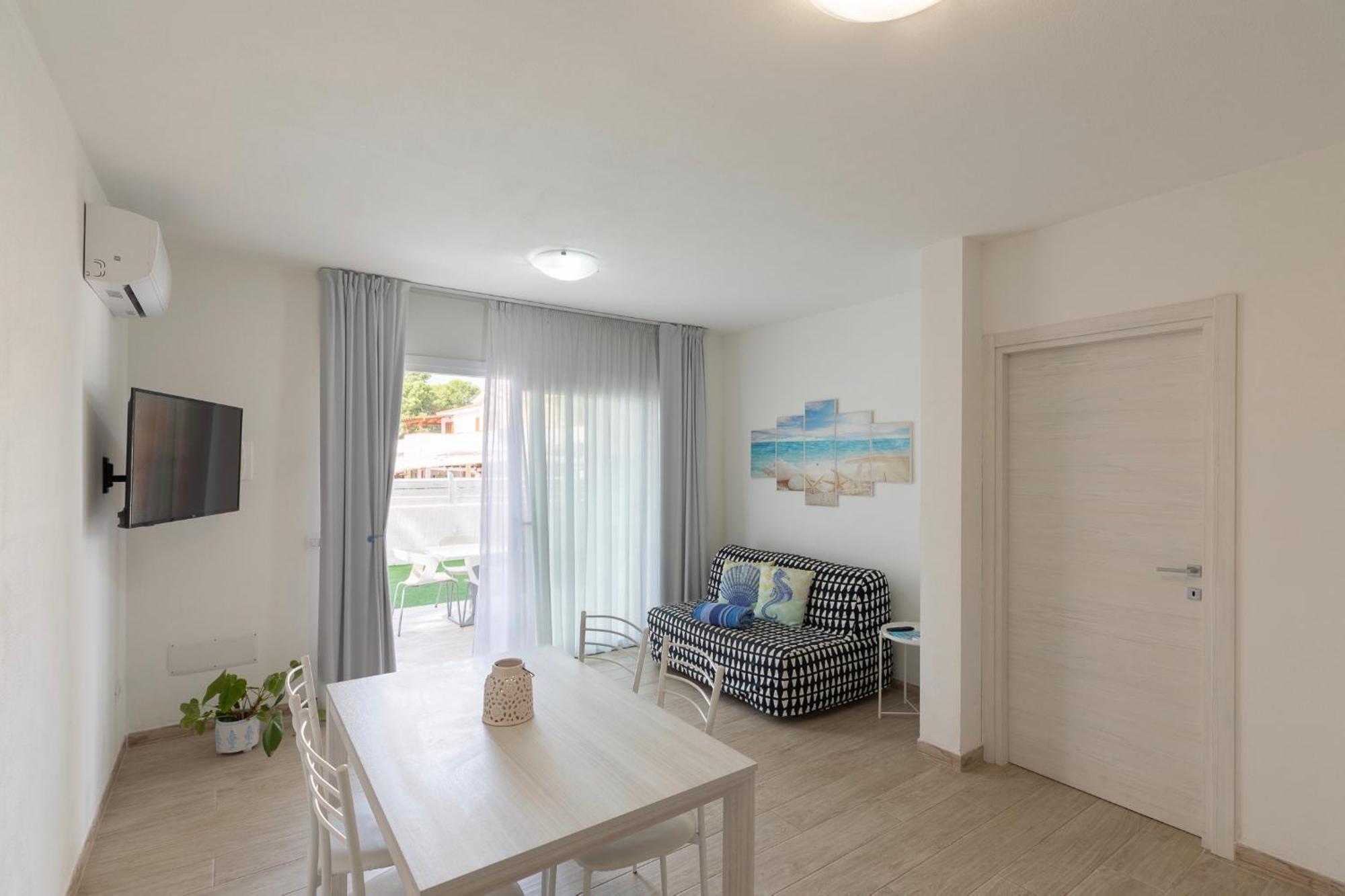Case Vacanze "Bianco Mare" Porto Pino Zimmer foto
